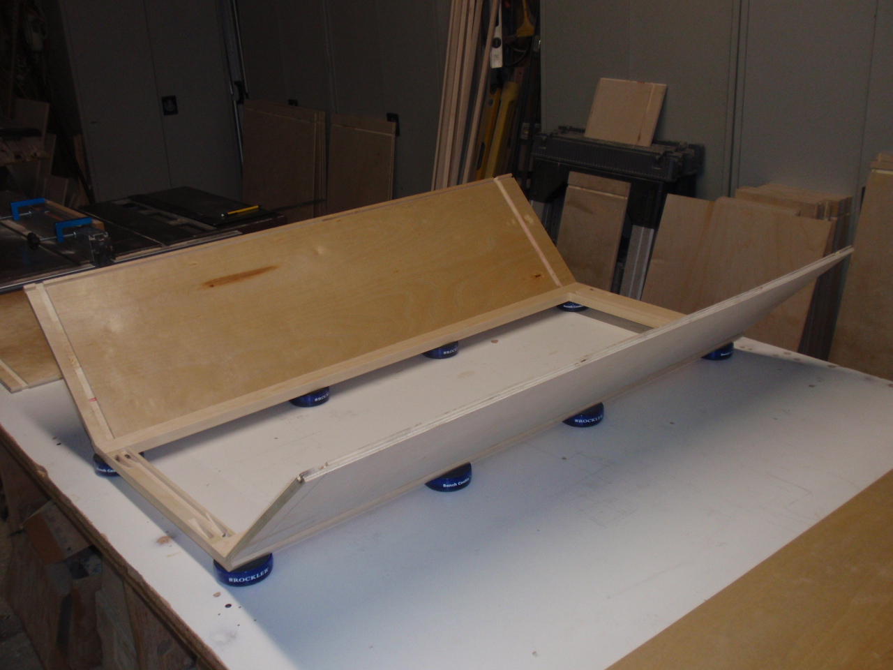 Wall angle cabinet assembly