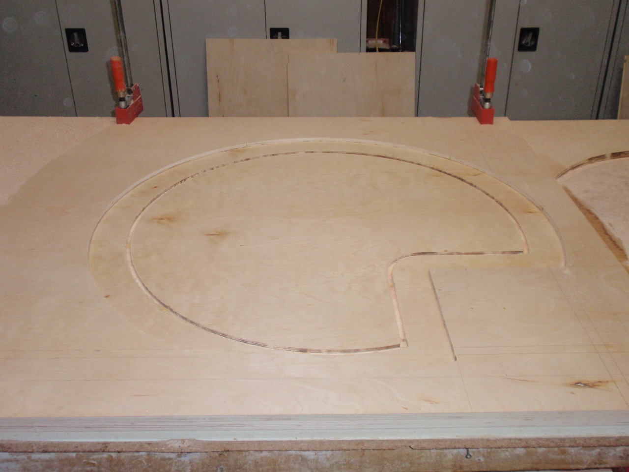 Lazy susan spinner jig